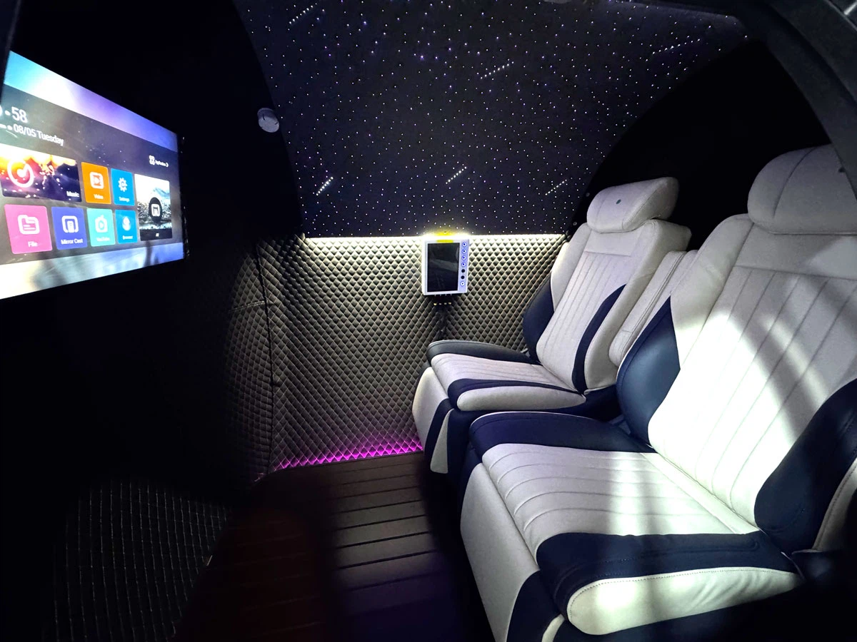 2 Ata Multiplace Hyperbaric Chamber HE5000 Interior 2 Ata Multiplace Hyperbaric Chamber HE5000 Interior